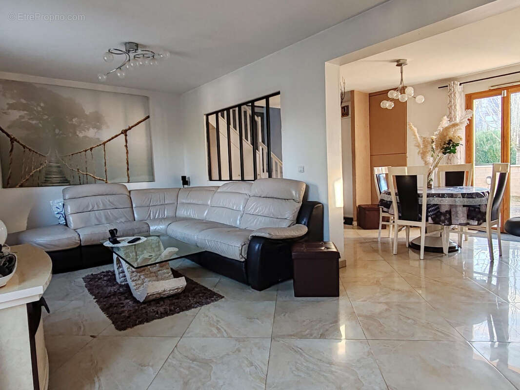 Maison à VILLERS-COTTERETS