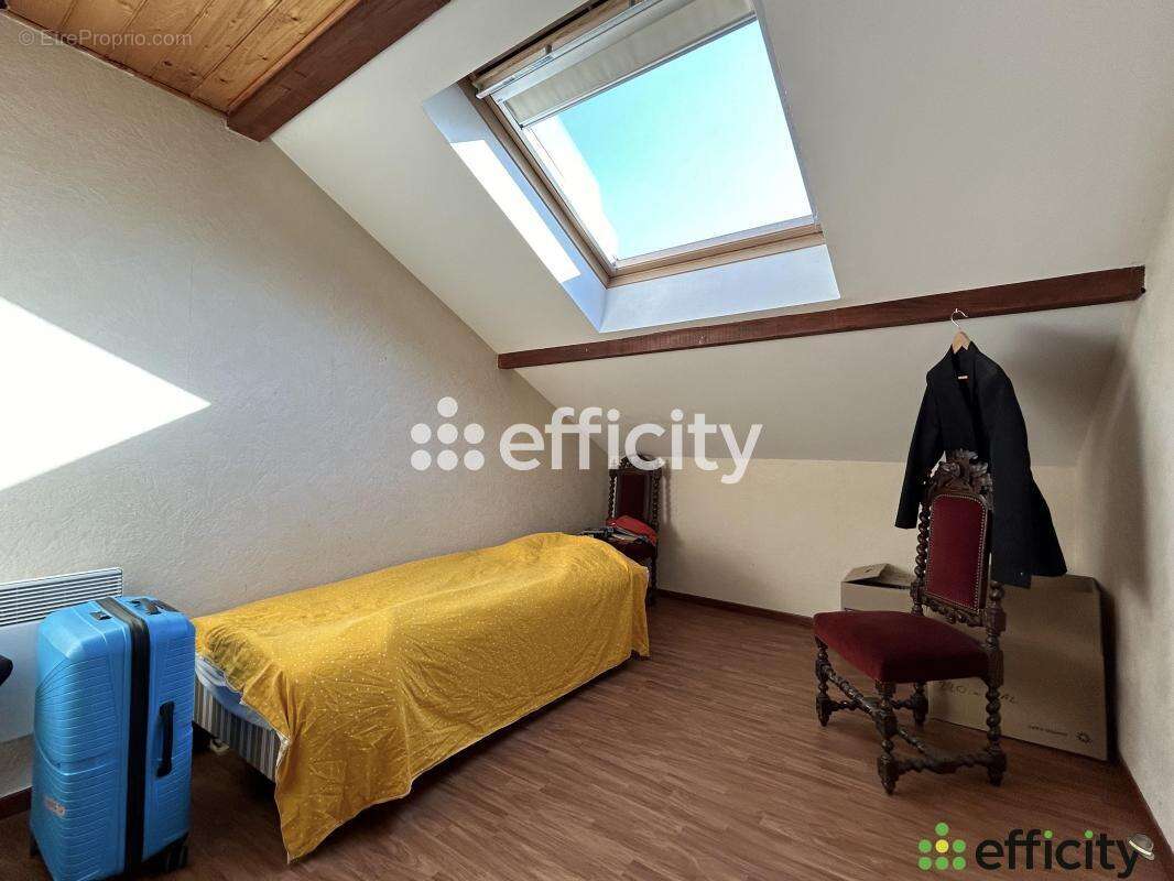 Maison à ECHIROLLES