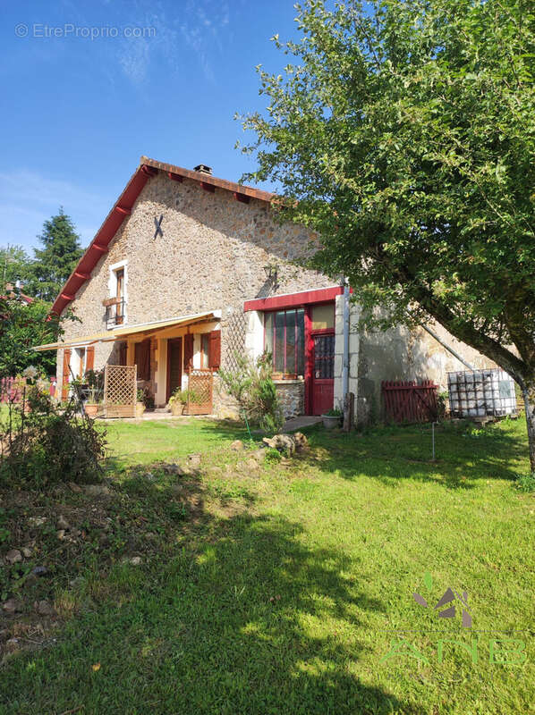 Maison 115 m² à Busserolles  - photo 3