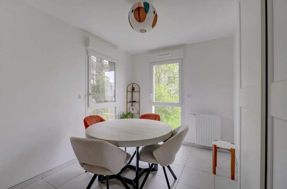 Appartement à CRAPONNE