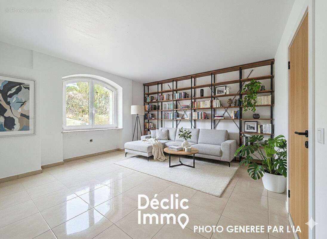 Appartement à MOUANS-SARTOUX