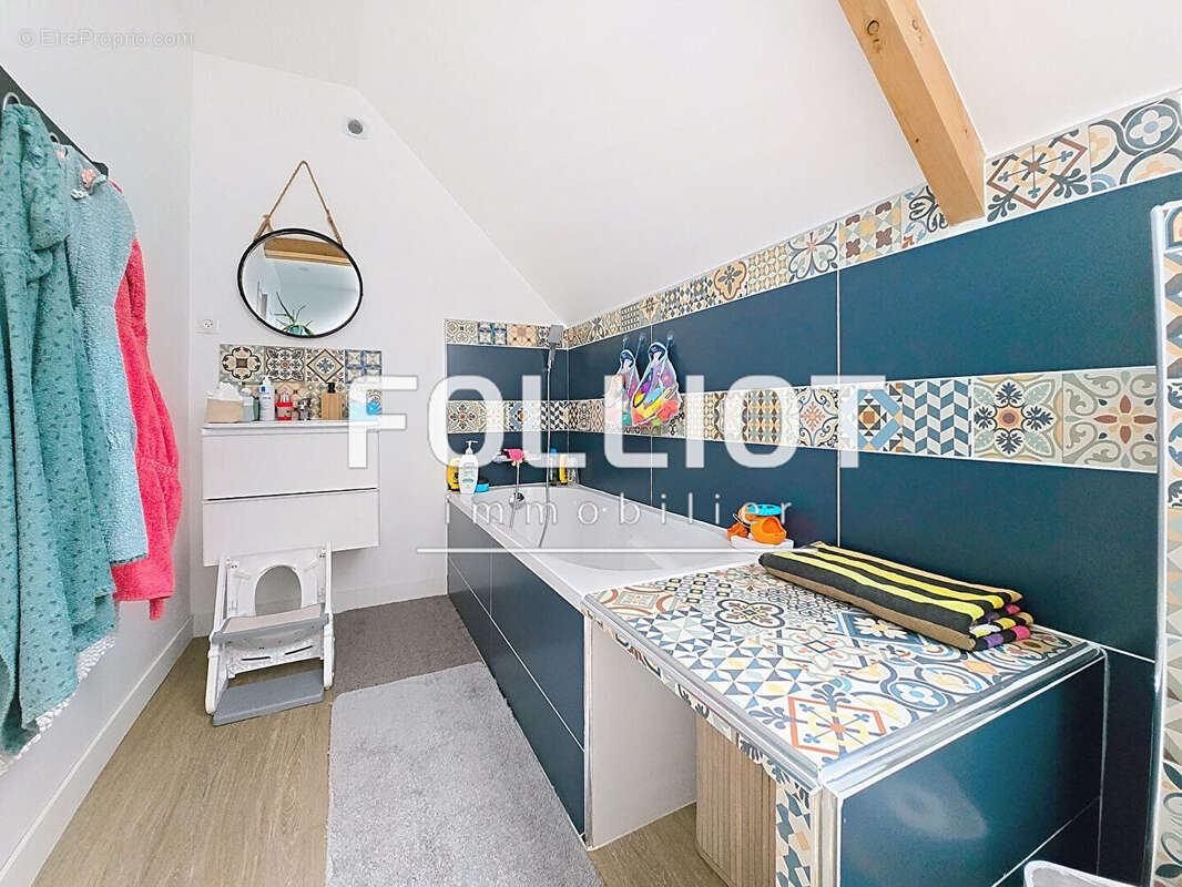 Maison à BRICQUEVILLE-SUR-MER