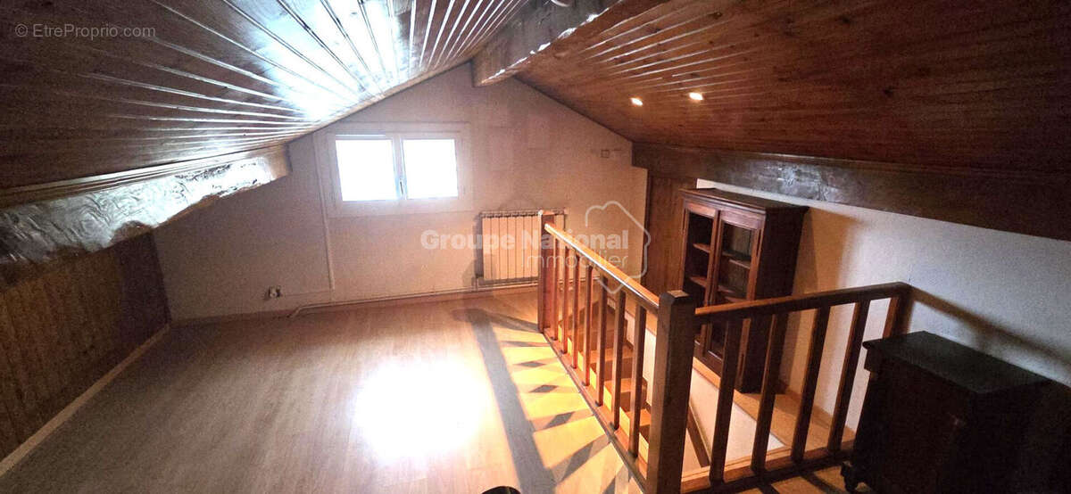 Quartier VERDURON HAUT ! Belle maison de type 4 de 90 m² sur parcelle de terrain de 530 m² arborée et piscinable  avec cuisine d - photo 12