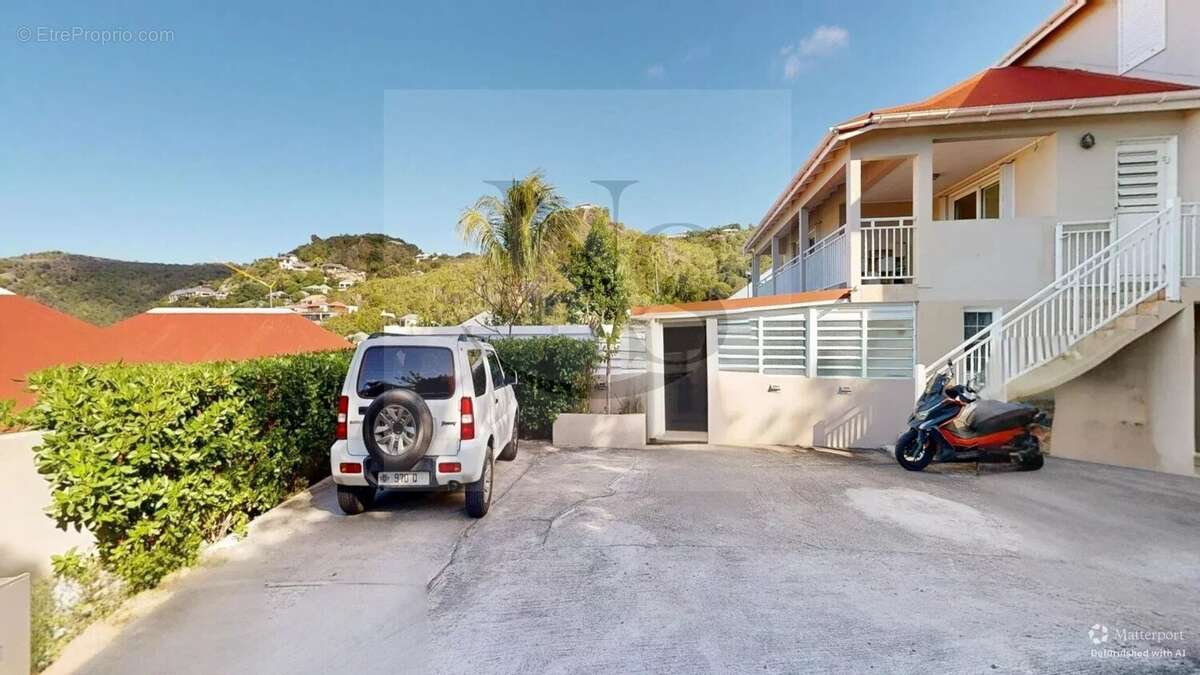 Maison à CAPESTERRE-BELLE-EAU