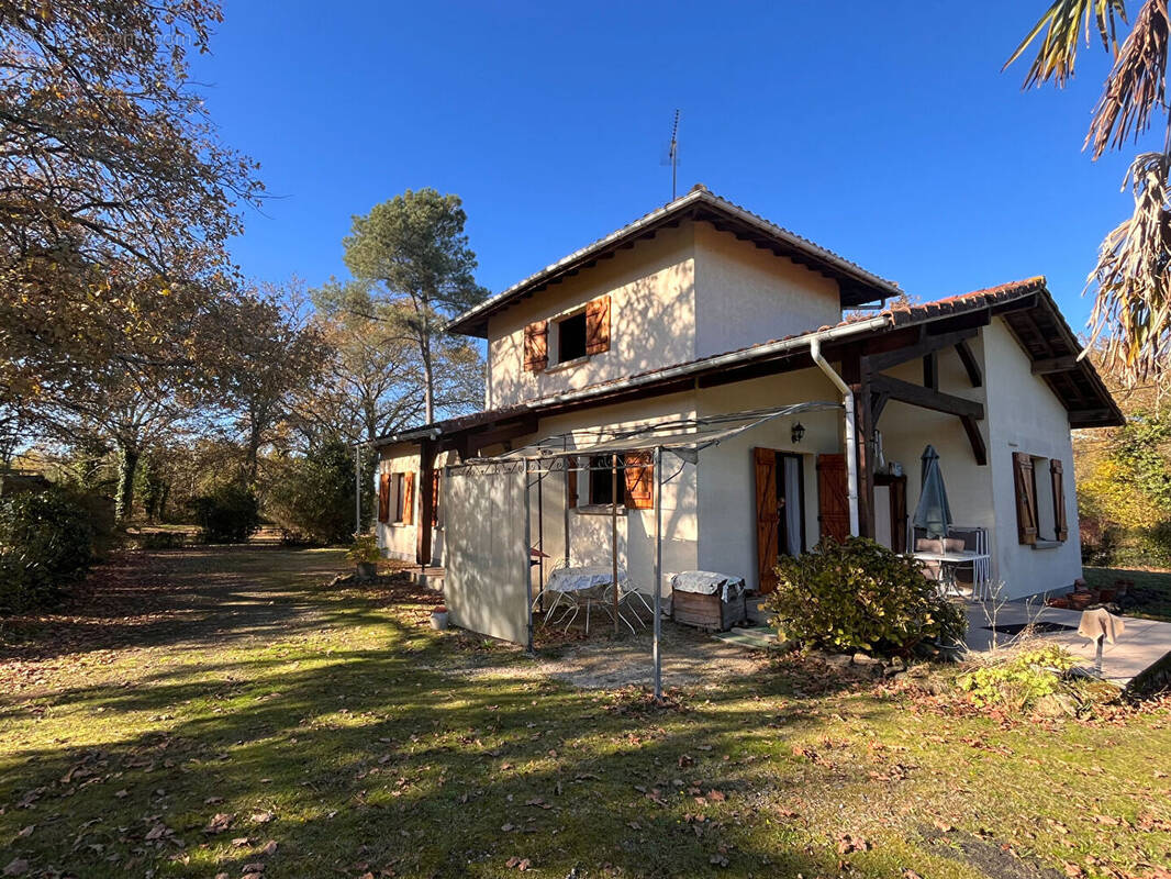 Maison à SAINT-YAGUEN