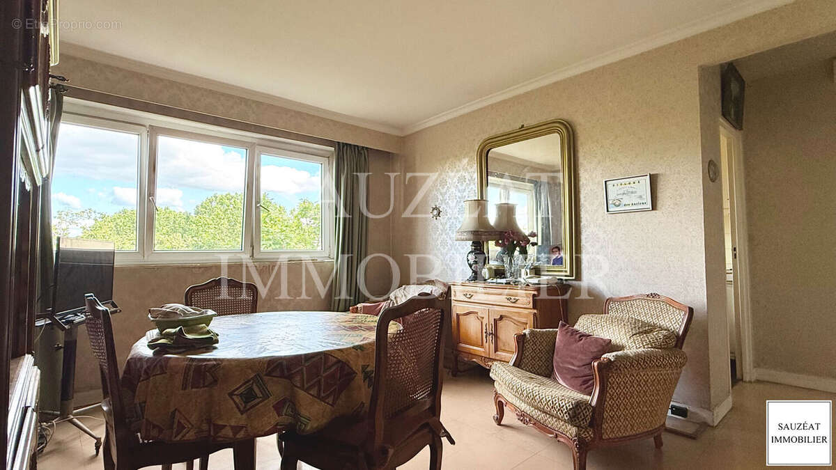 Appartement à MONTROUGE