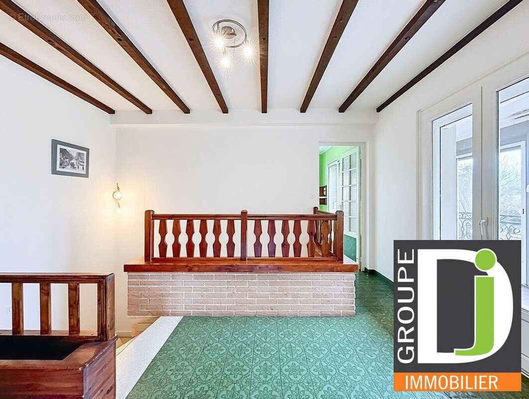 Maison à ETOILE-SUR-RHONE