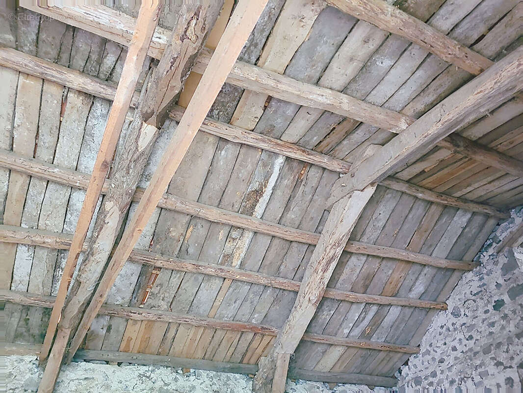 Maison à SANSSAC-L'EGLISE