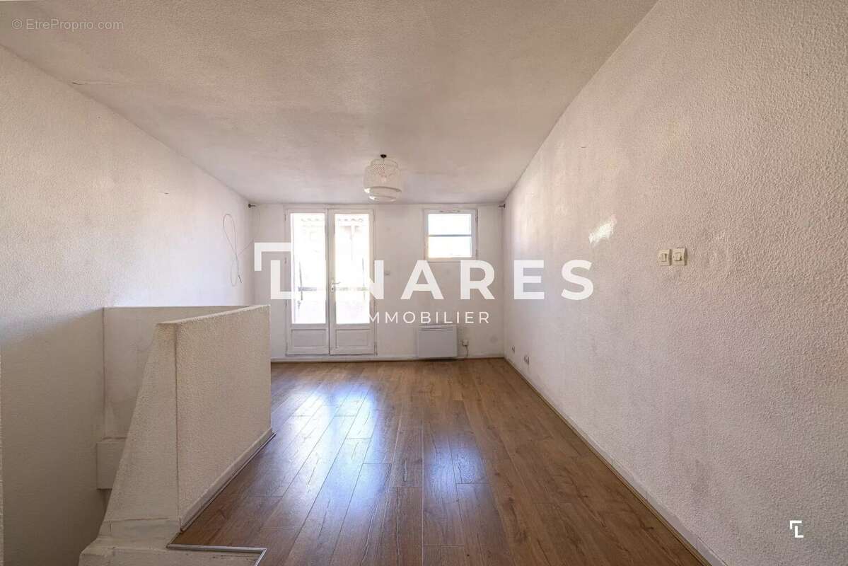 Appartement à MARSEILLE-2E