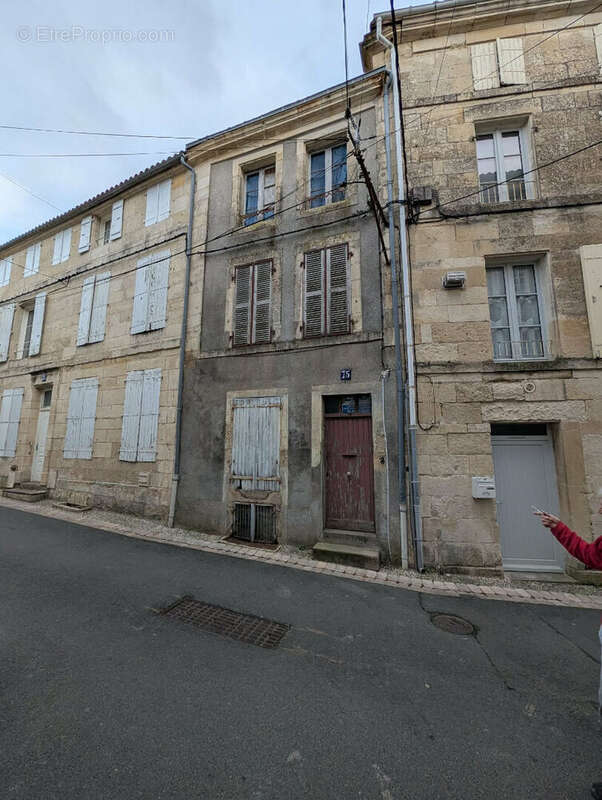 Appartement à SAINT-MAIXENT-L'ECOLE