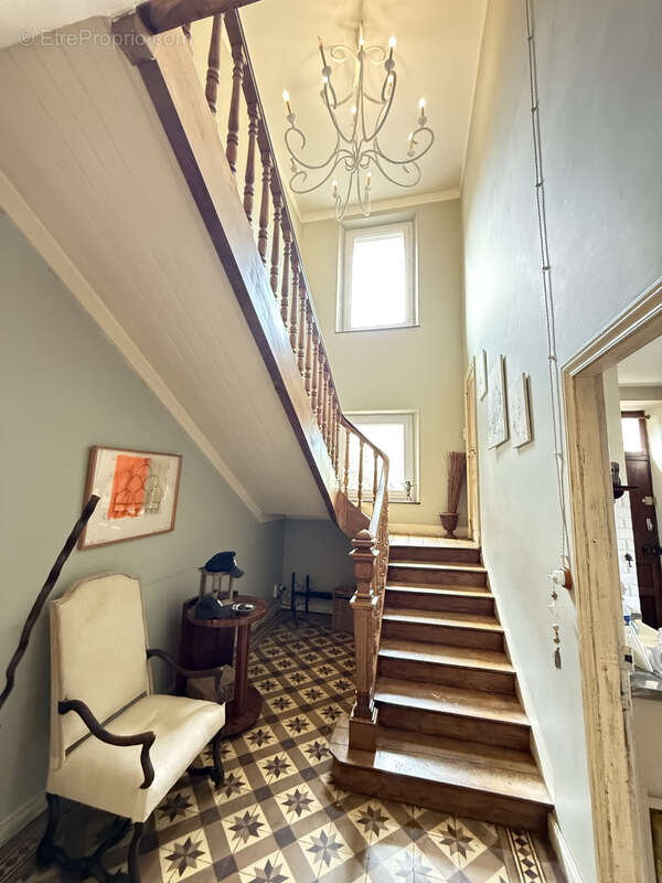 Maison de Maître d’exception 4 faces   460 m2 habitables   Parc paysager de 1 350 m2 - photo 2