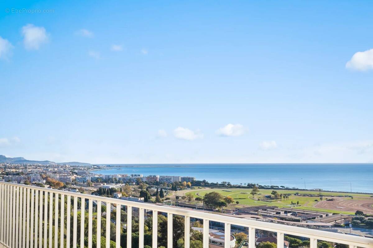 Appartement à CAGNES-SUR-MER