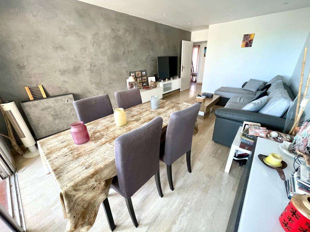Appartement à LE CANNET