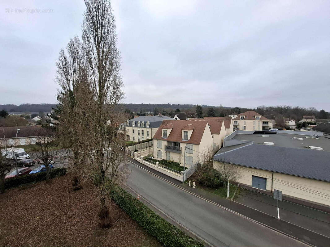 Appartement à LAMORLAYE