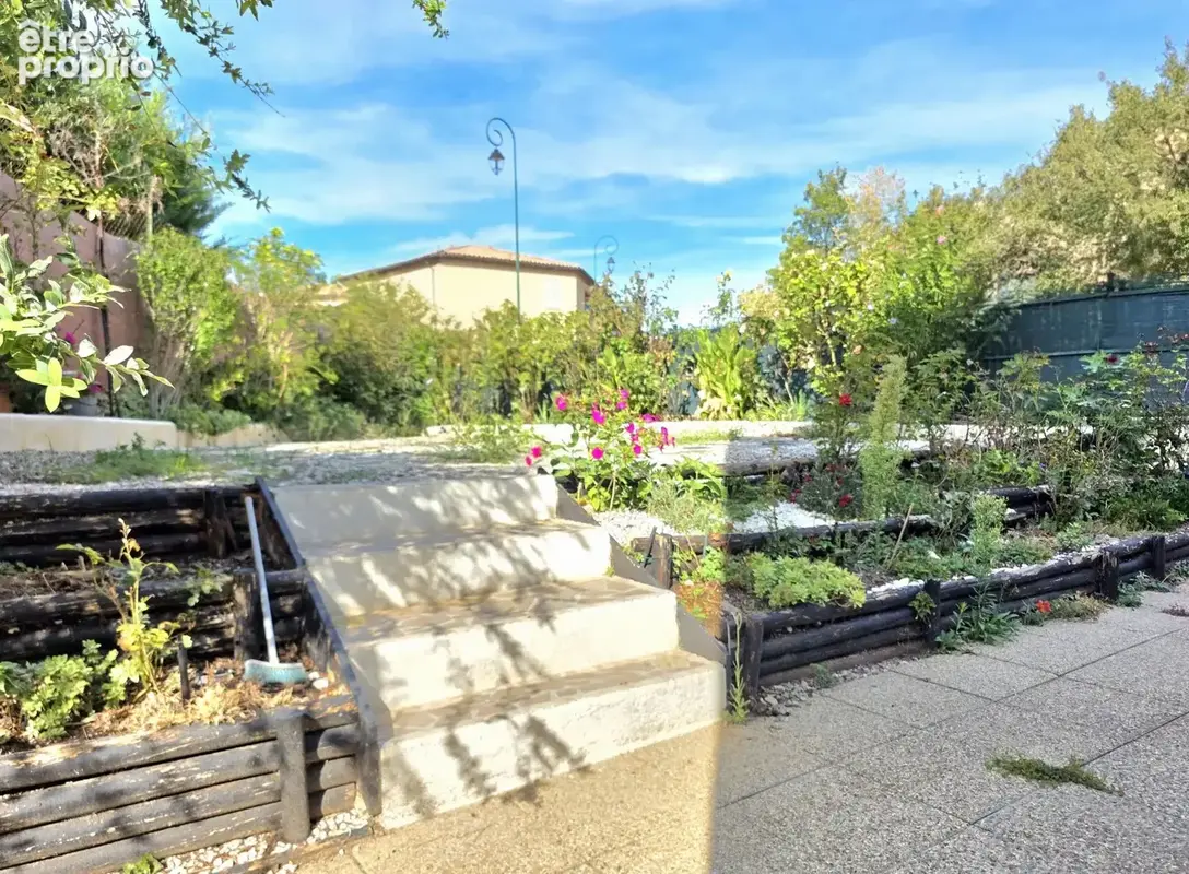 Bel appartement T3 en rez de jardin. - photo 5