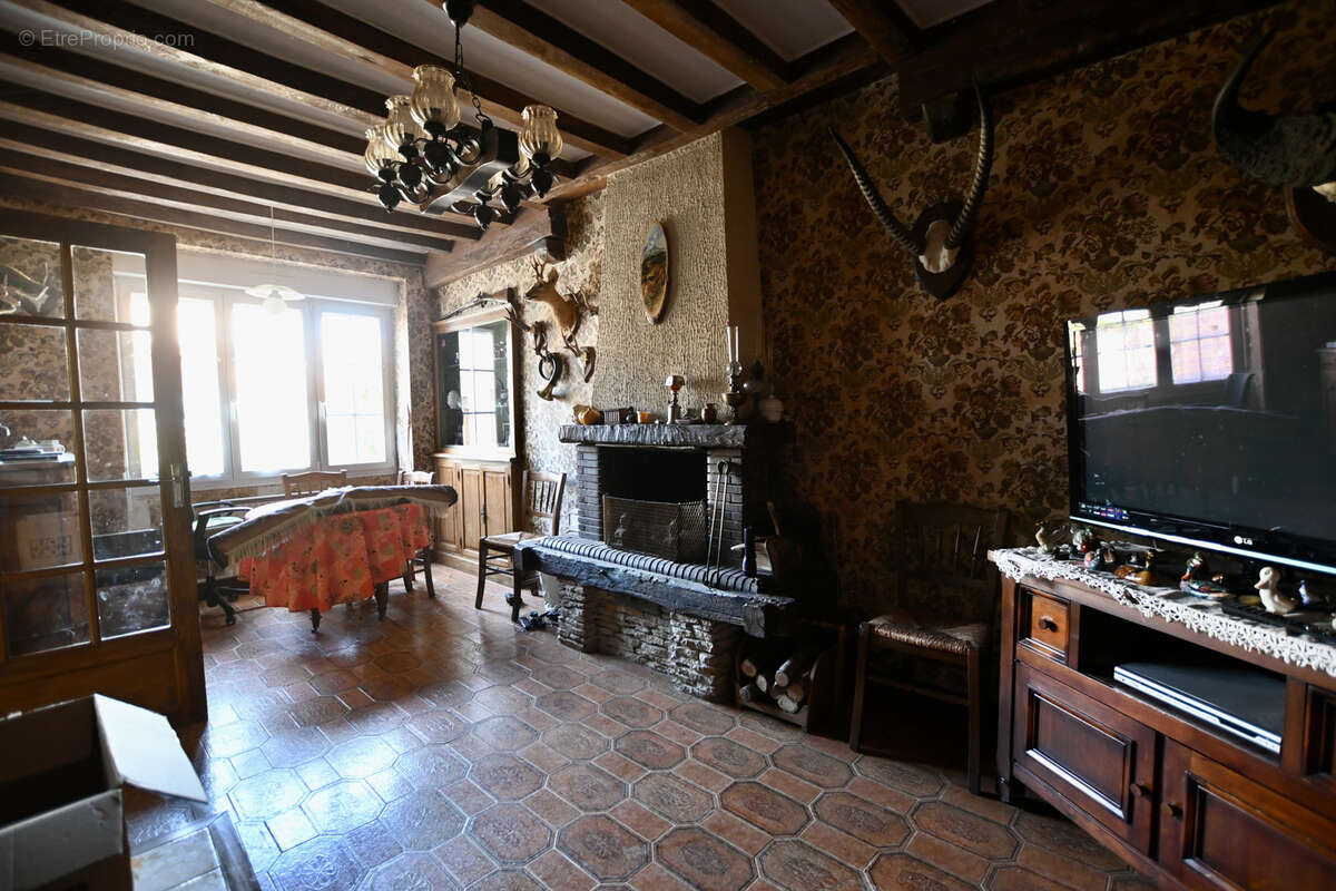 Guillon deux maisons sur 1 700 m2 de terrain - photo 13