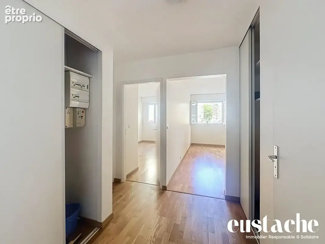 Appartement 54 m² à Paris-20e  - photo 5
