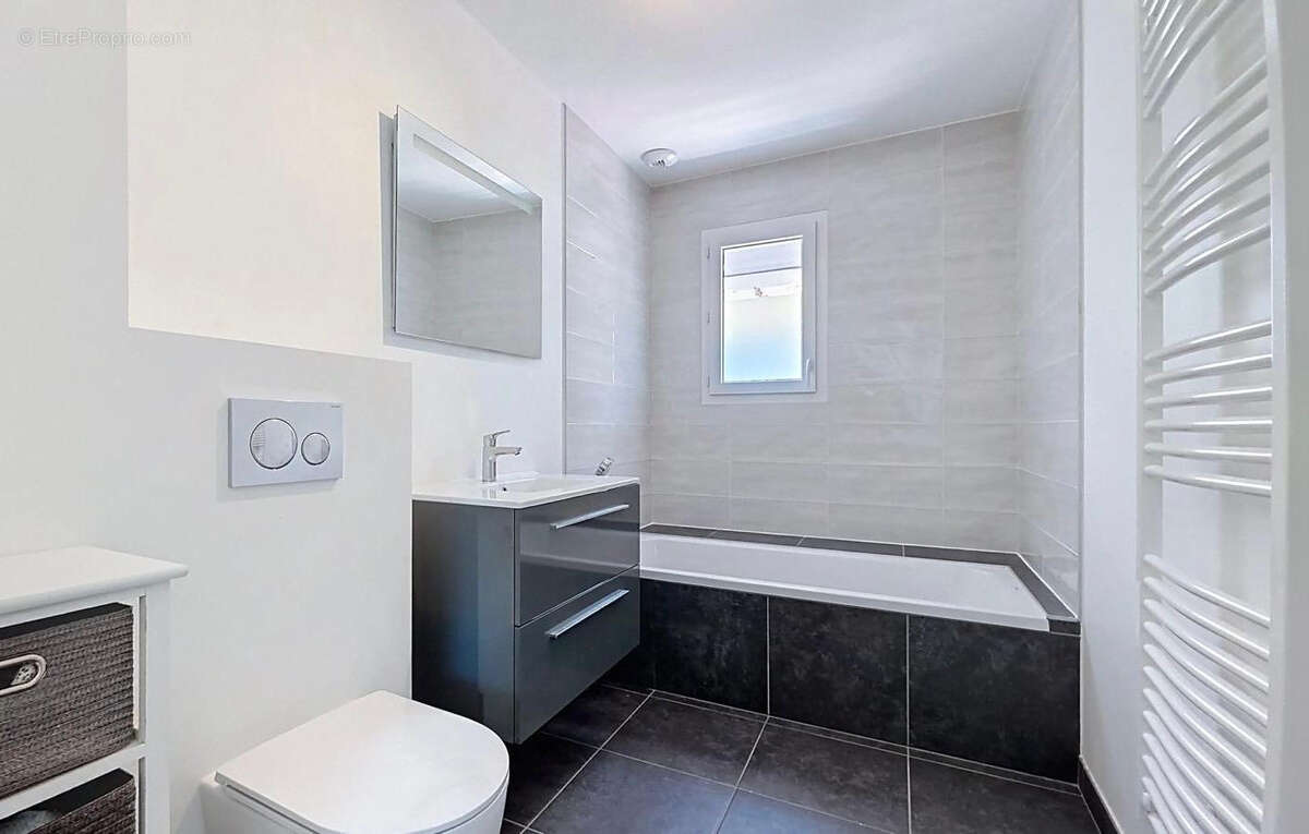 Maison à DIVONNE-LES-BAINS