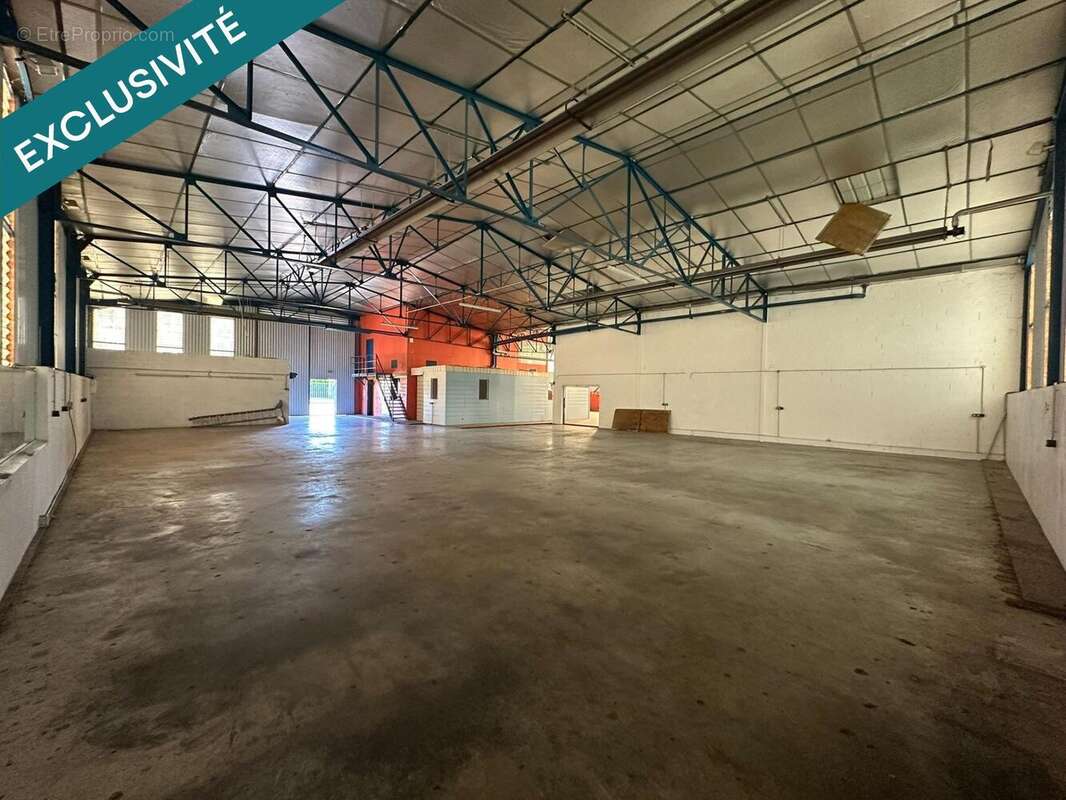 Photo 8 - Commerce à NEVOY