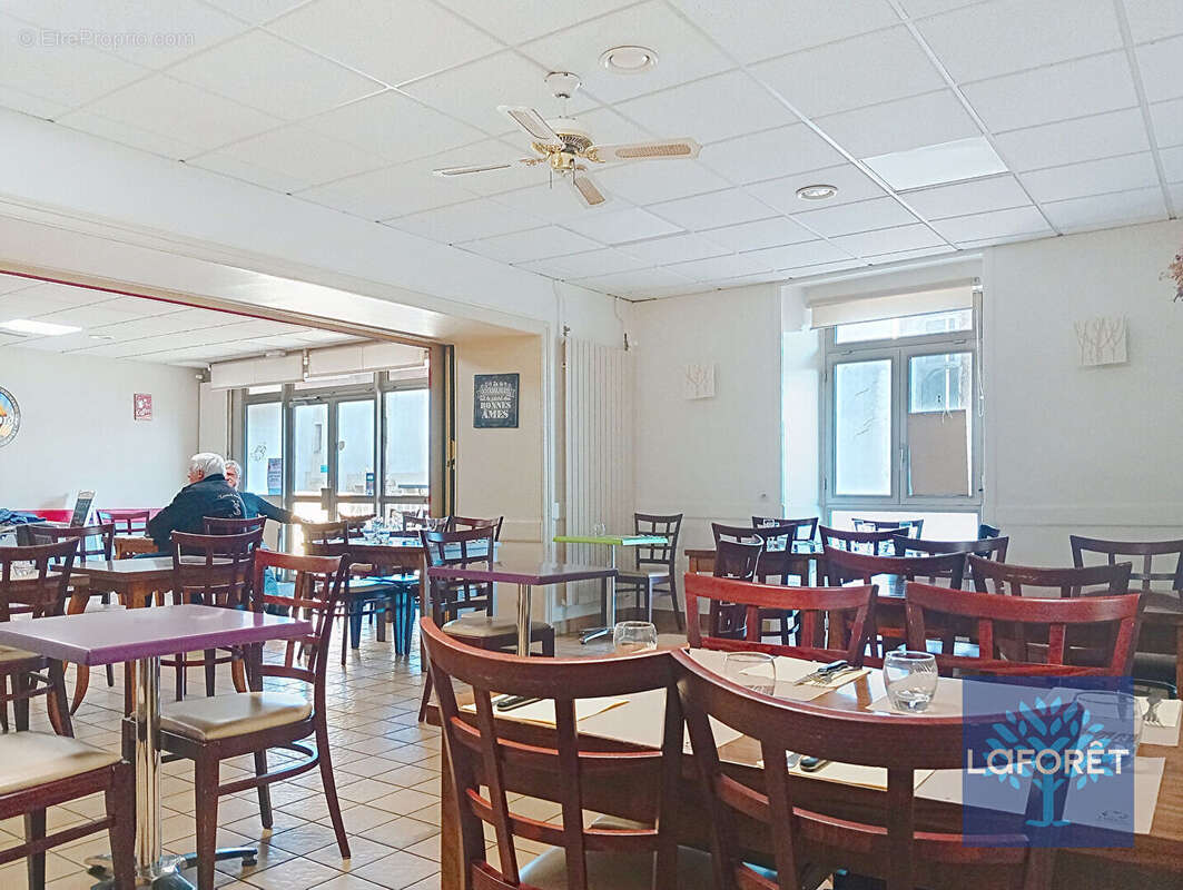 Commerce à LES ESSARTS