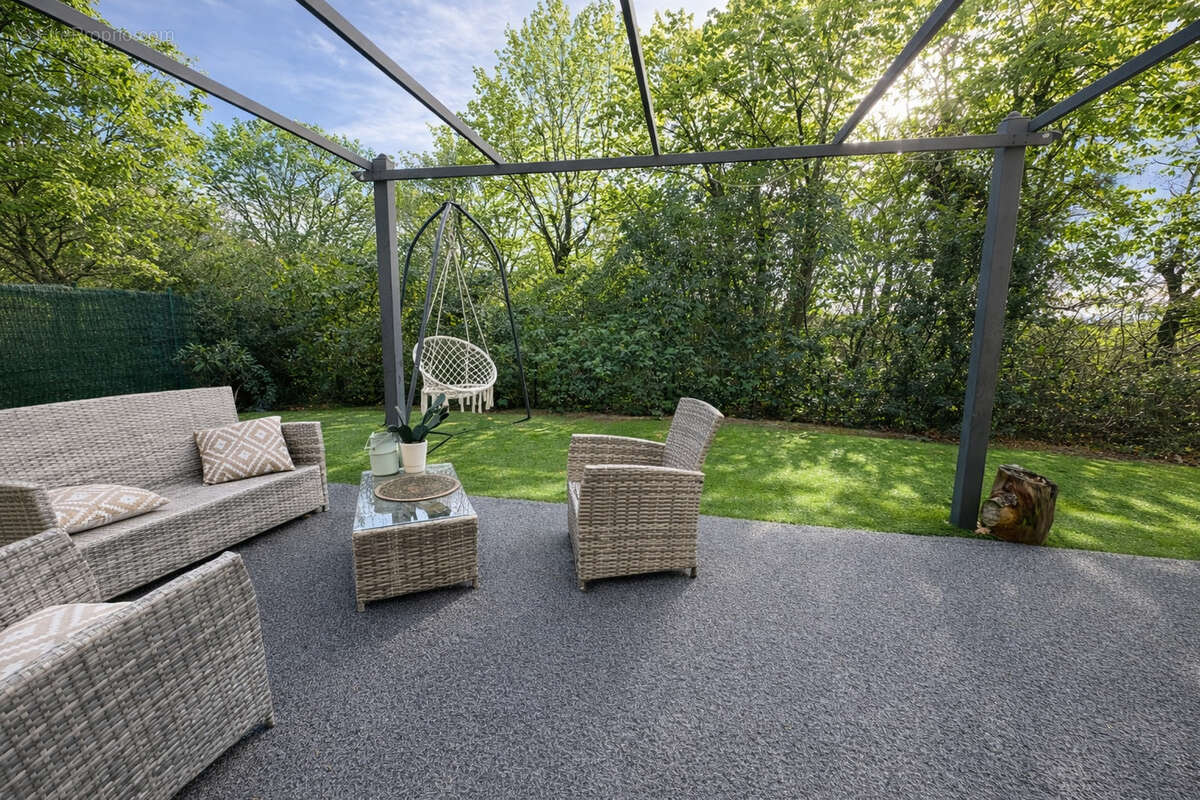 Maison à LA SALVETAT-SAINT-GILLES