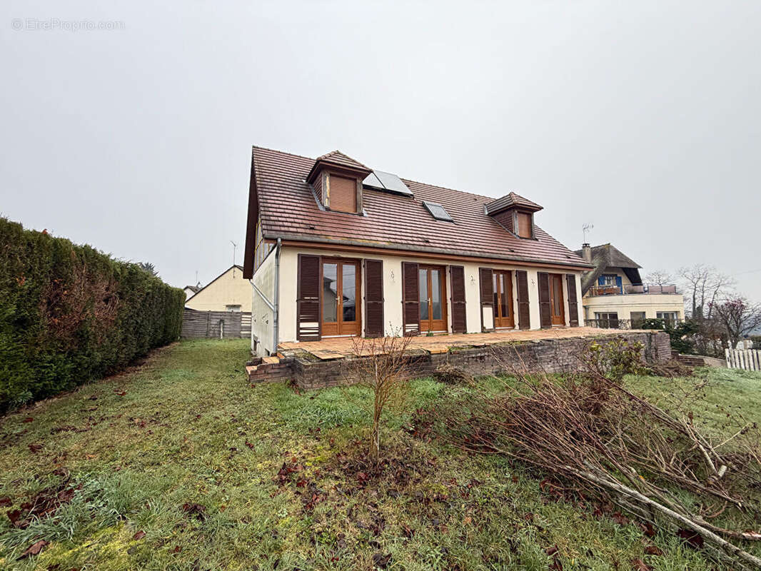 Maison à LA BONNEVILLE-SUR-ITON