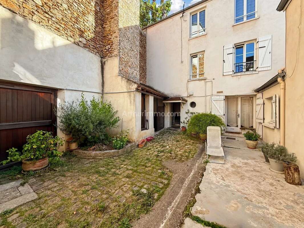 Appartement à SOISY-SUR-SEINE