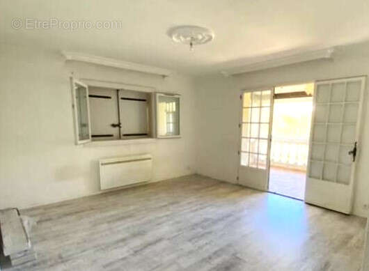 Maison à BORMES-LES-MIMOSAS