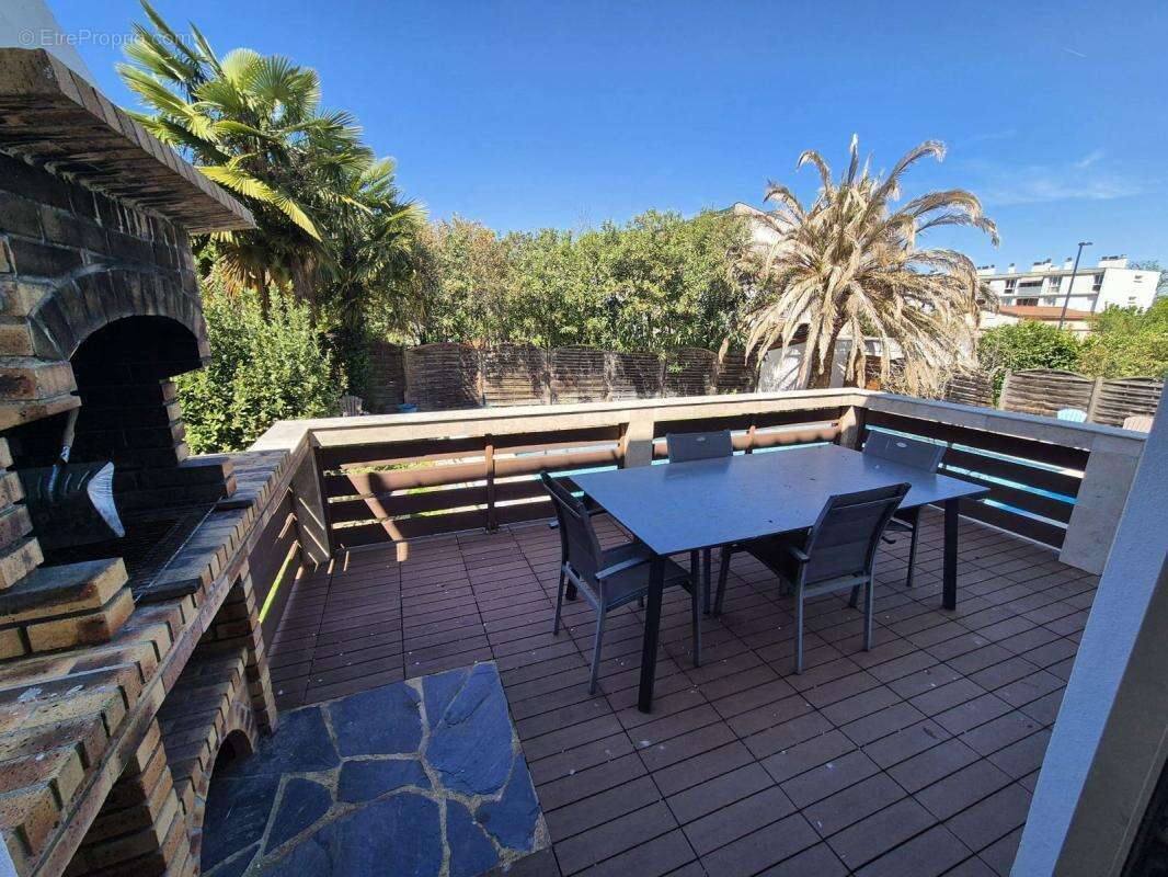 Magnifique maison de 121.13 m² avec son garage et sa piscine - photo 19