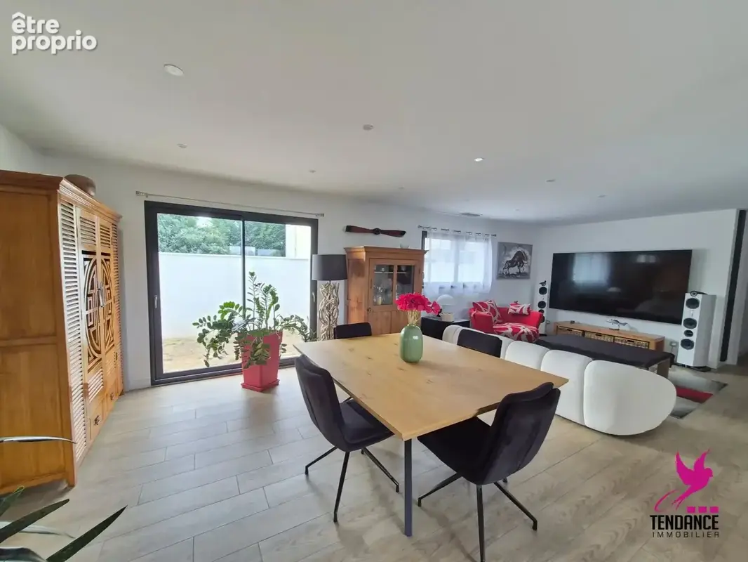Maison contemporaine avec piscine chauffée – Cornebarrieu - photo 3