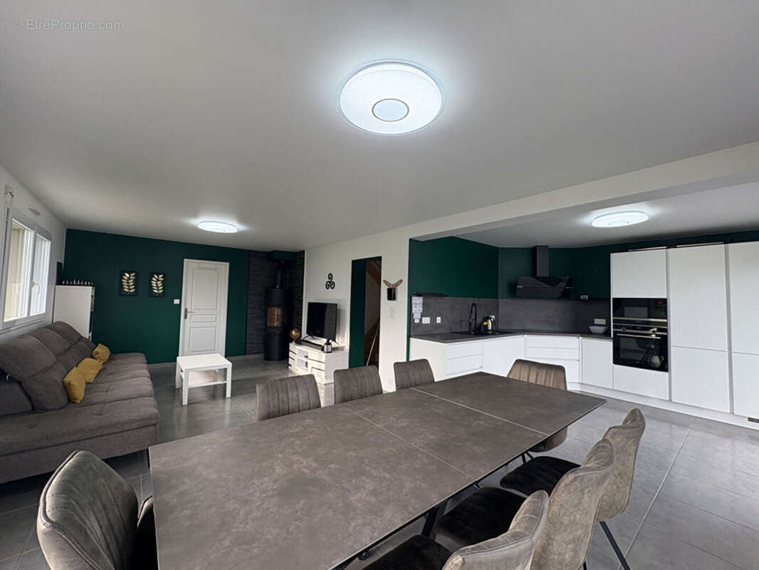 Maison à LAMPAUL-GUIMILIAU