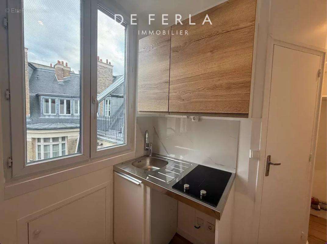 Appartement à PARIS-7E