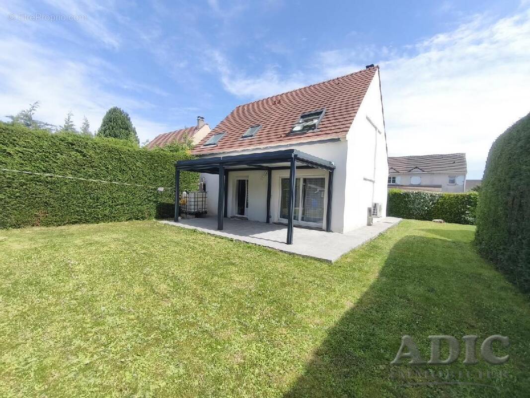 Maison à OTHIS