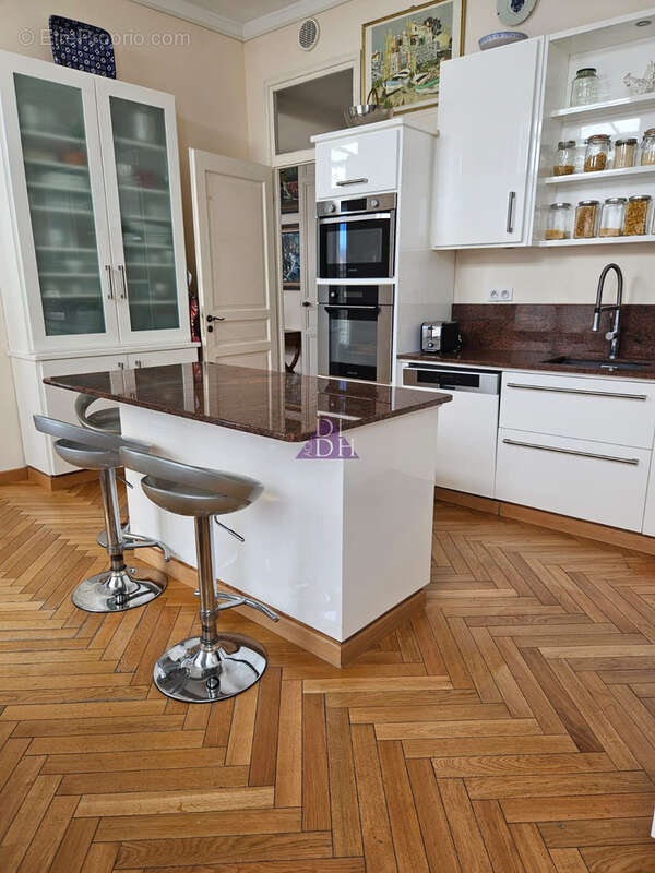 Appartement à HYERES