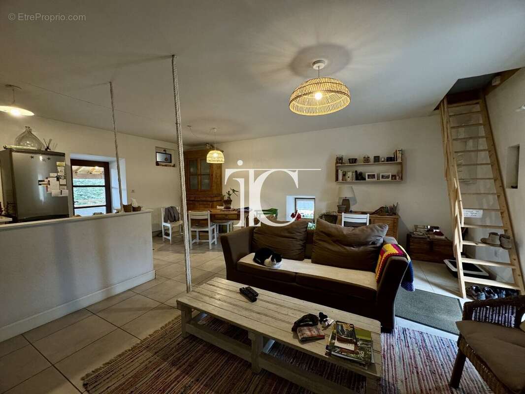 Appartement à LES VANS