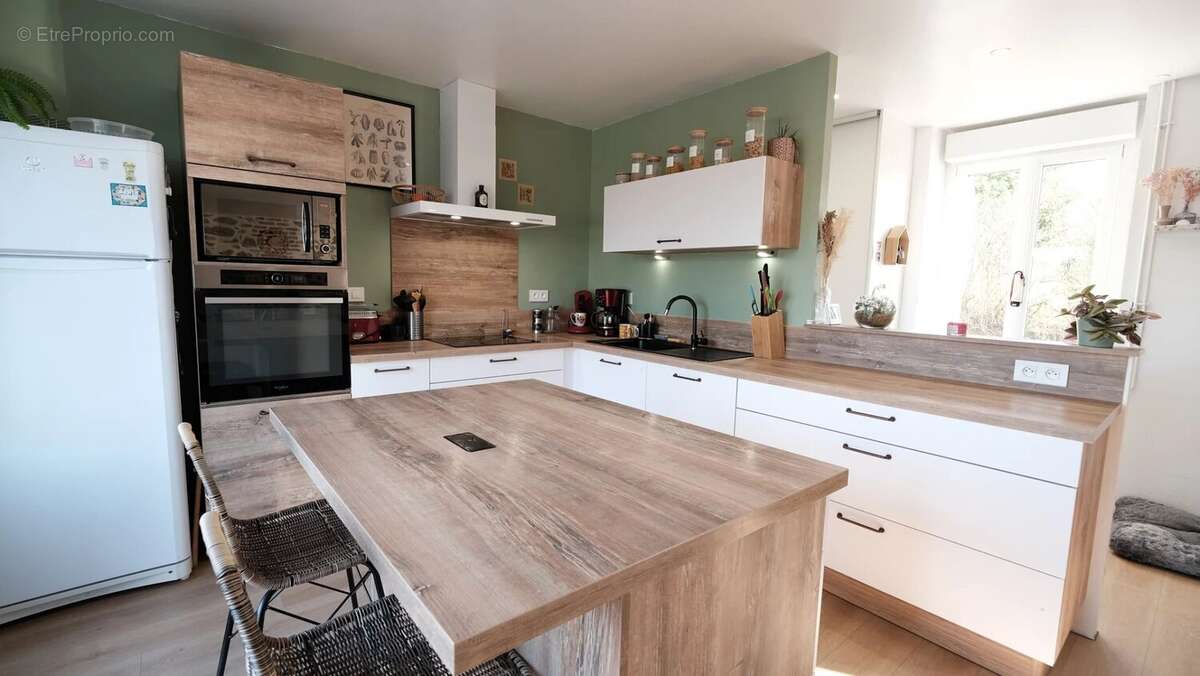 Maison à TOULON-SUR-ARROUX