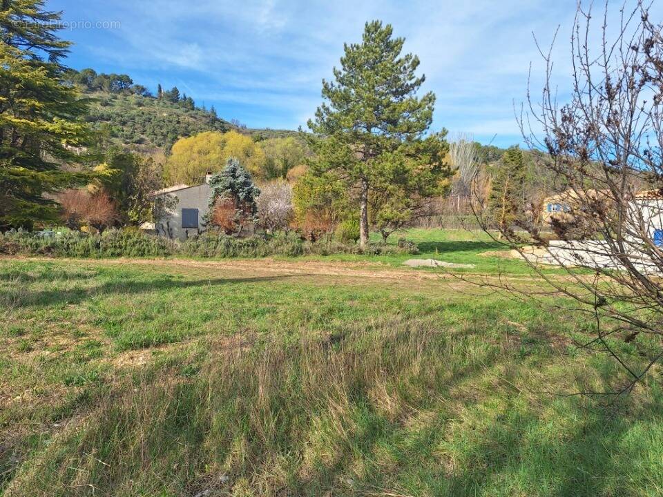 Terrain à RIEZ