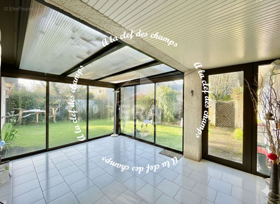 Maison à GIF-SUR-YVETTE