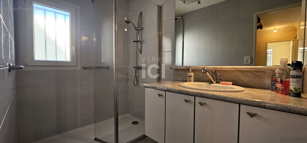 Maison à SAINTE-LUCE-SUR-LOIRE