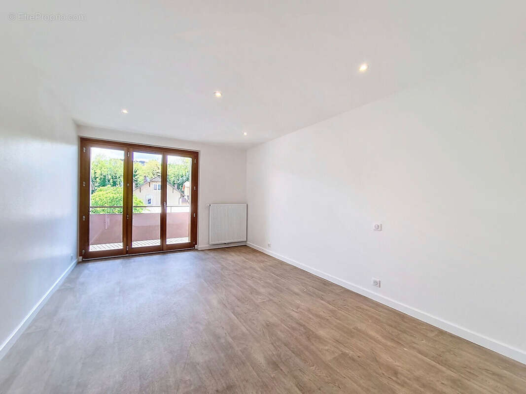Appartement à CRAN-GEVRIER