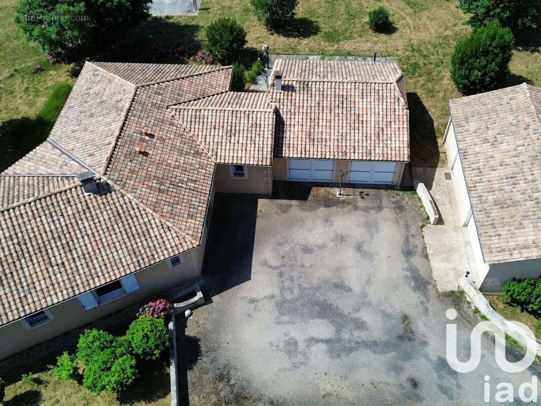 Photo 2 - Maison à SAINT-GERMAIN-ET-MONS