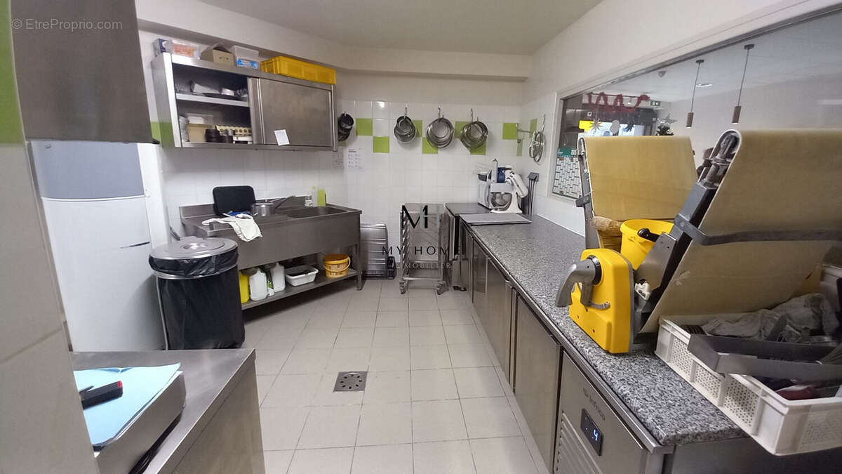 Autre à SAINTE-SCOLASSE-SUR-SARTHE