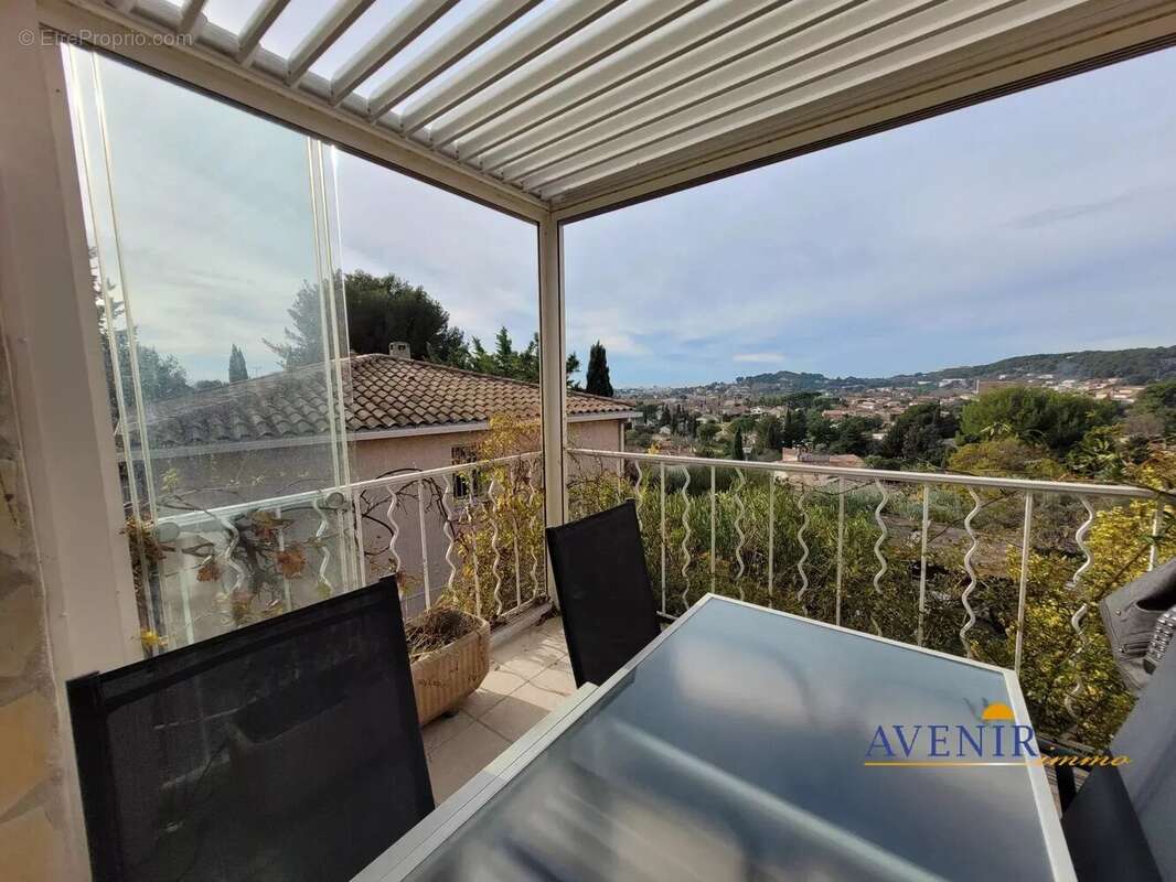 Commerce à MARSEILLE-13E