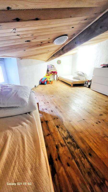 Maison à MONTFORT-SUR-BOULZANE