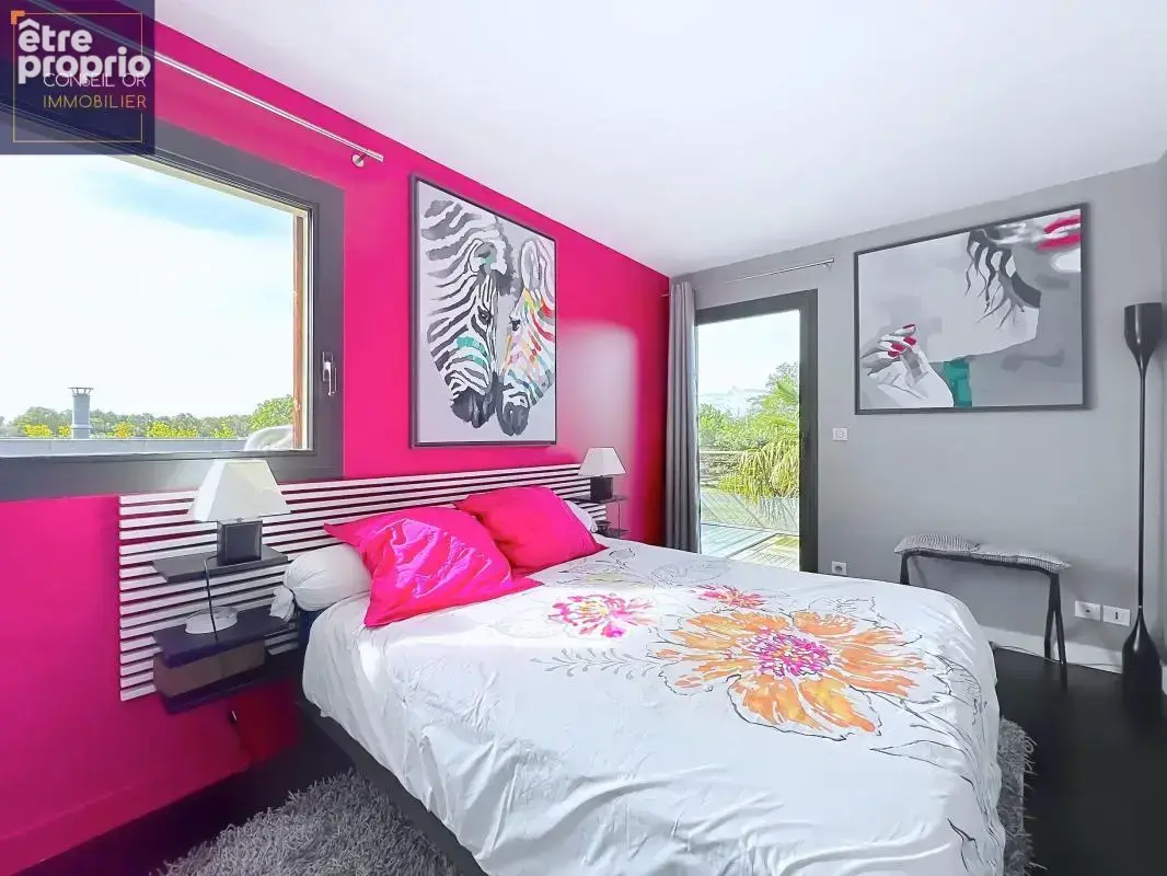 Maison - T8 -  221 m² avec piscine et terrain paysagé – Hauteurs de Saint-Genis-Laval - photo 14