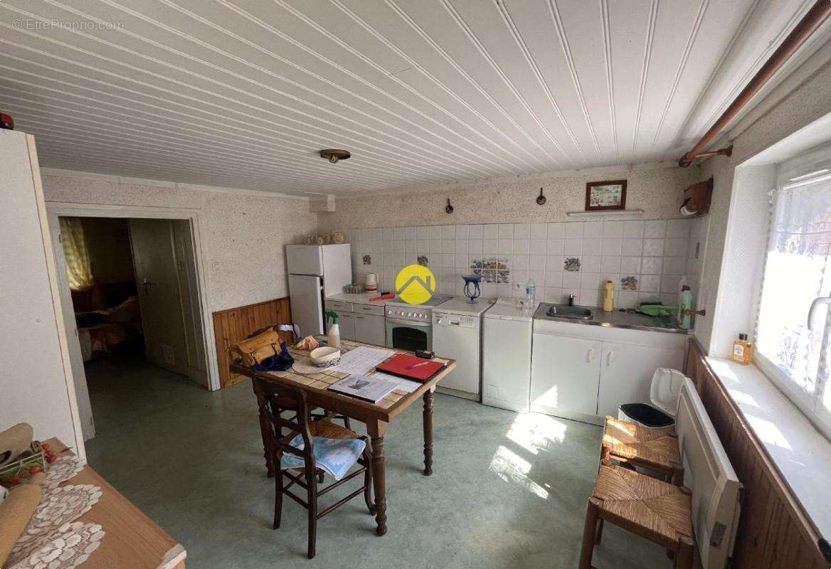 Maison à MARIOL