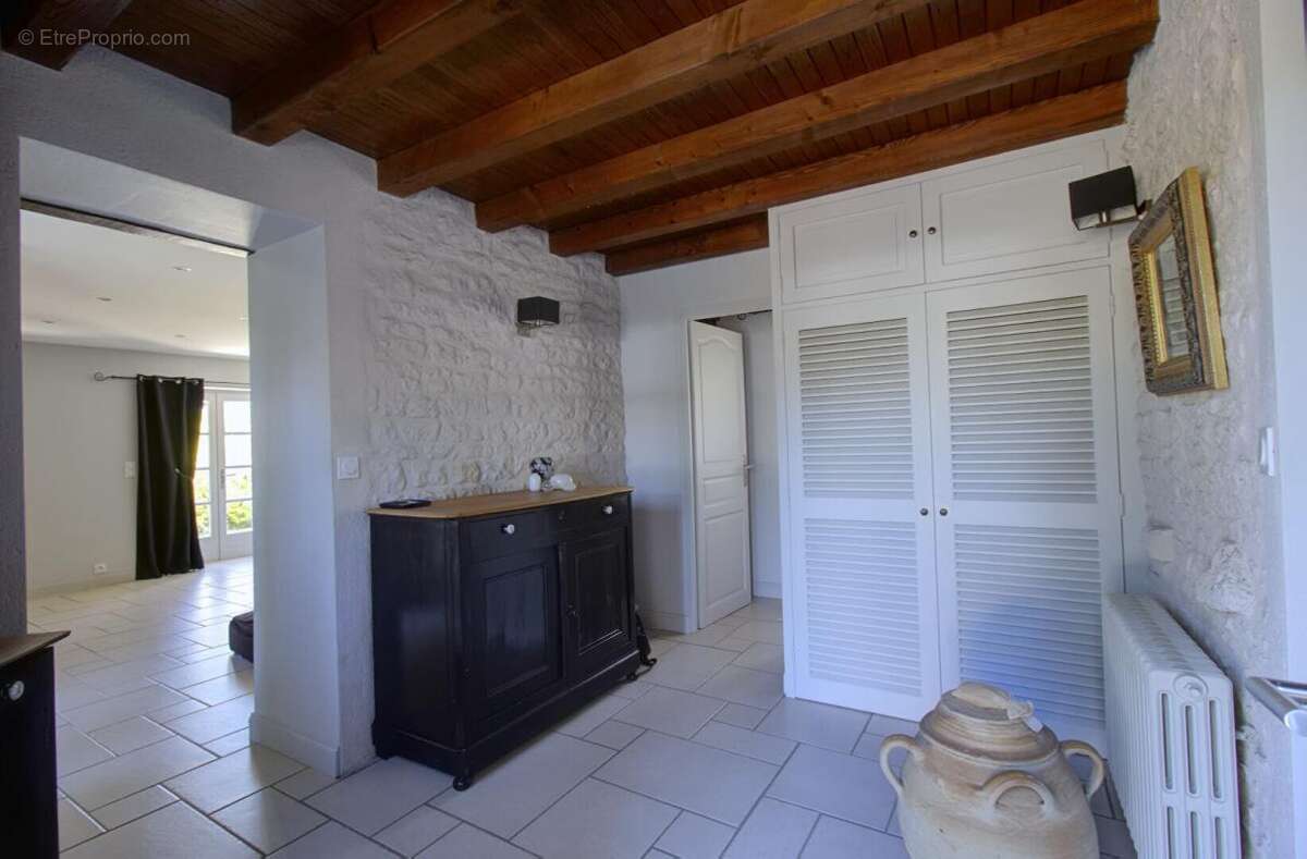 Maison Sainte Ouenne 6 pièce(s) 199 m2 - photo 5