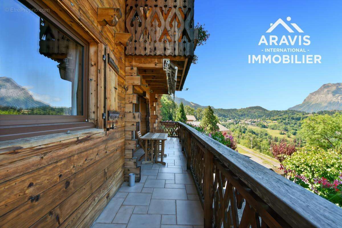 Maison à ARACHES-LA-FRASSE