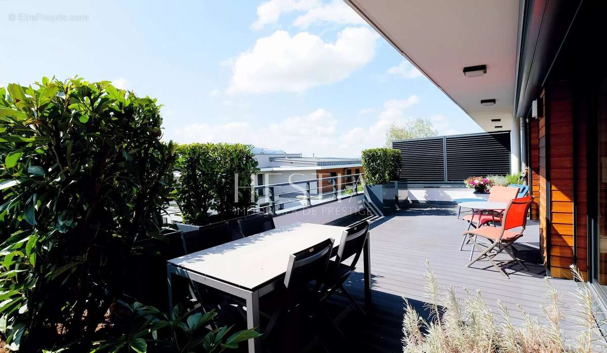 Appartement à ANNECY-LE-VIEUX