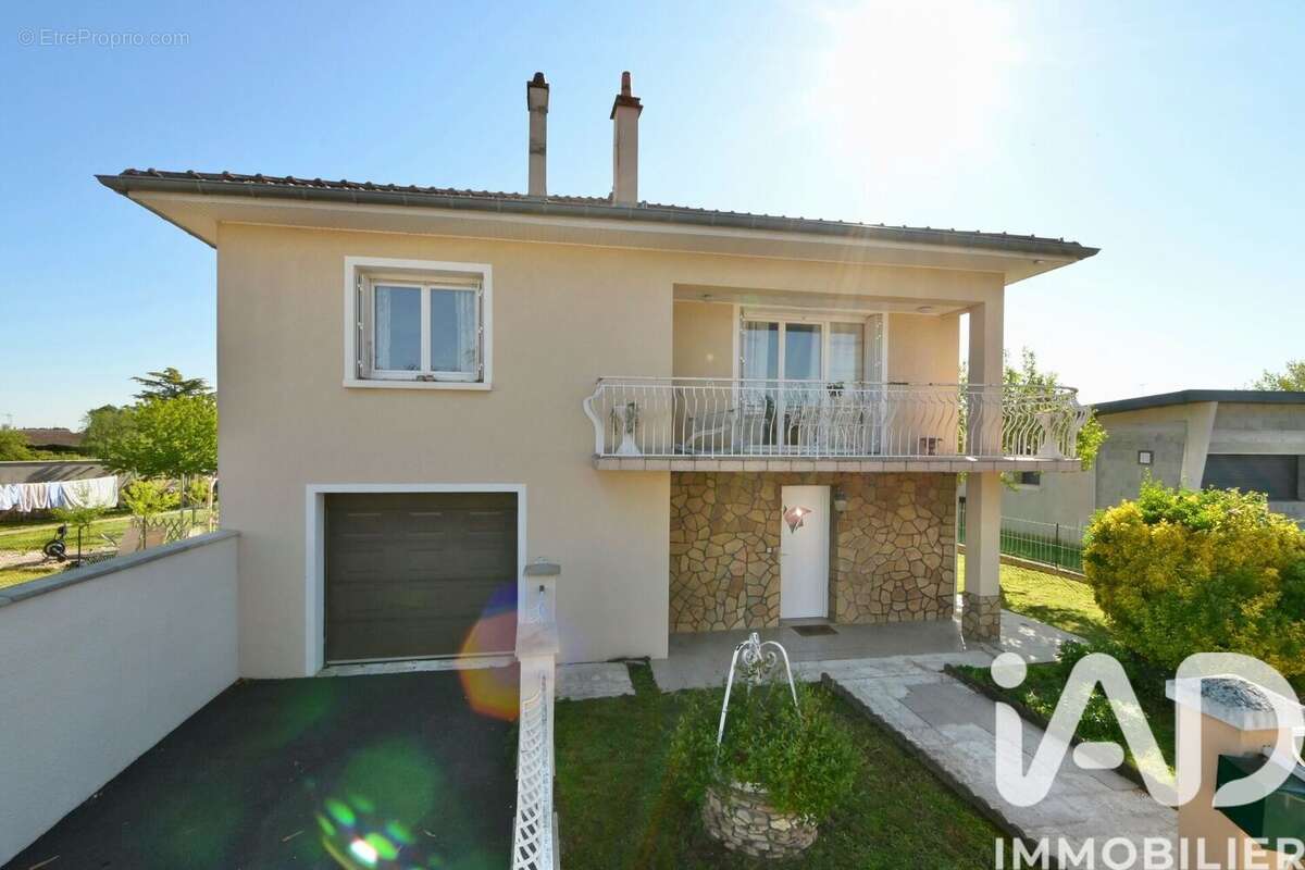 Photo 3 - Maison à PUSIGNAN